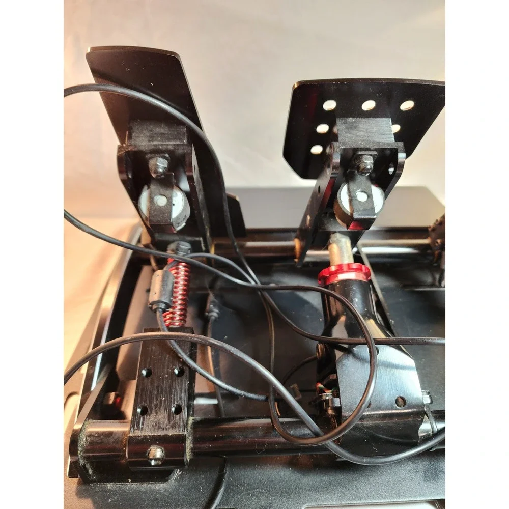 Fanatec ClubSport V1 Sim Racing Pedals Load Cell Brake Aluminum PC PS4 Xbox